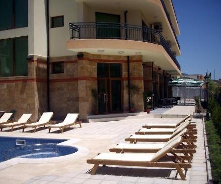 Serenity Hotel Sveti Vlas Bagian luar foto