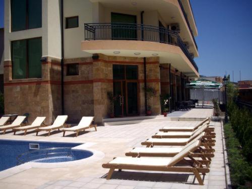 Serenity Hotel Sveti Vlas Bagian luar foto