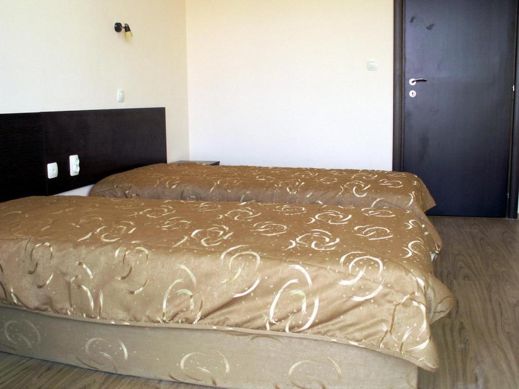 Serenity Hotel Sveti Vlas Bagian luar foto