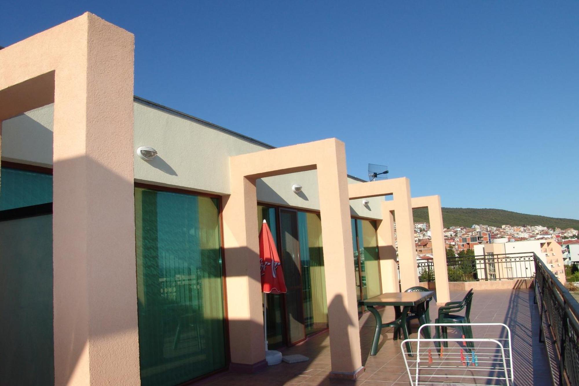 Serenity Hotel Sveti Vlas Bagian luar foto