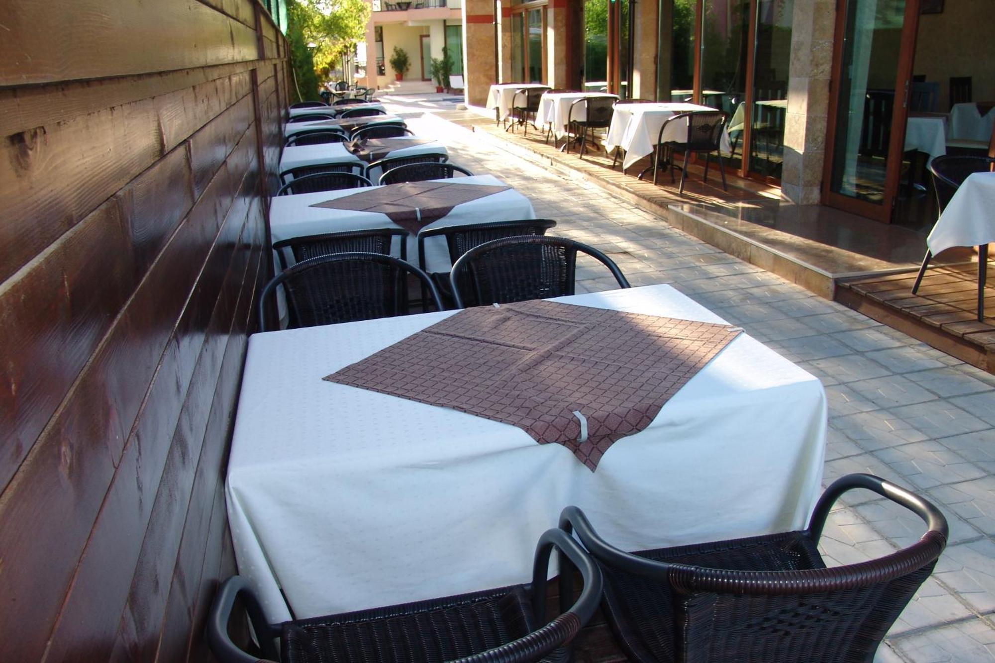 Serenity Hotel Sveti Vlas Bagian luar foto